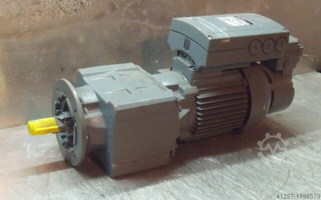 Getriebemotor 0,37 kW 51 U/min BAUER BG20-37W