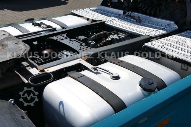 Standard tractor unit MERCEDES-BENZ Actros 1848 Retarder 2-Tanks Euro 6