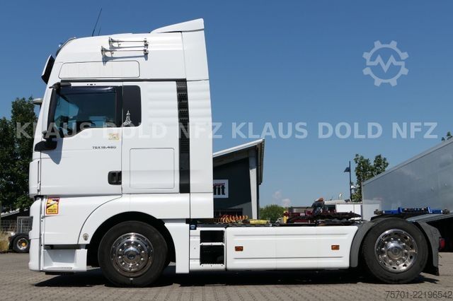 Volume tractor unit MAN TGX 18.480 XXL Retarder Standklima Hydraulik EU6