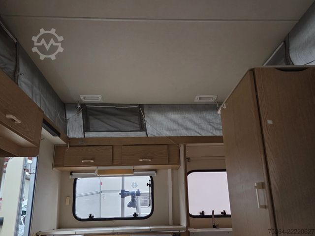 Caravan KIP Kompakt KK 400 EK Wohnwagen Hubdach Küche