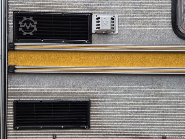 Caravan KIP Kompakt KK 400 EK Wohnwagen Hubdach Küche