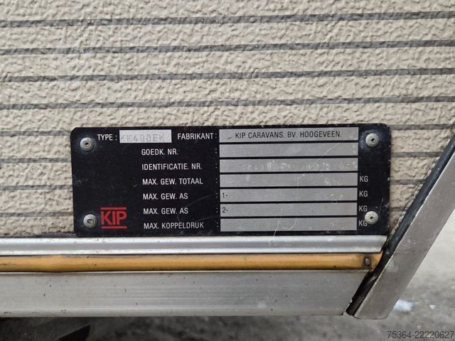 Caravan KIP Kompakt KK 400 EK Wohnwagen Hubdach Küche