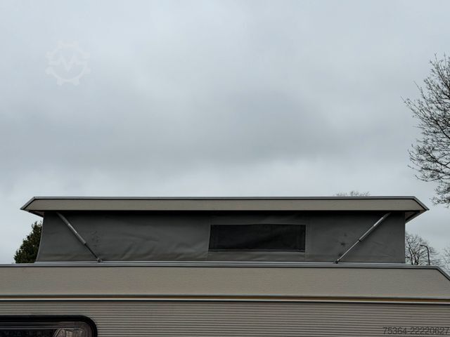 Caravan KIP Kompakt KK 400 EK Wohnwagen Hubdach Küche