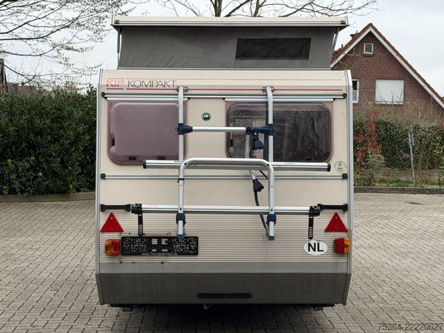 Caravan KIP Kompakt KK 400 EK Wohnwagen Hubdach Küche