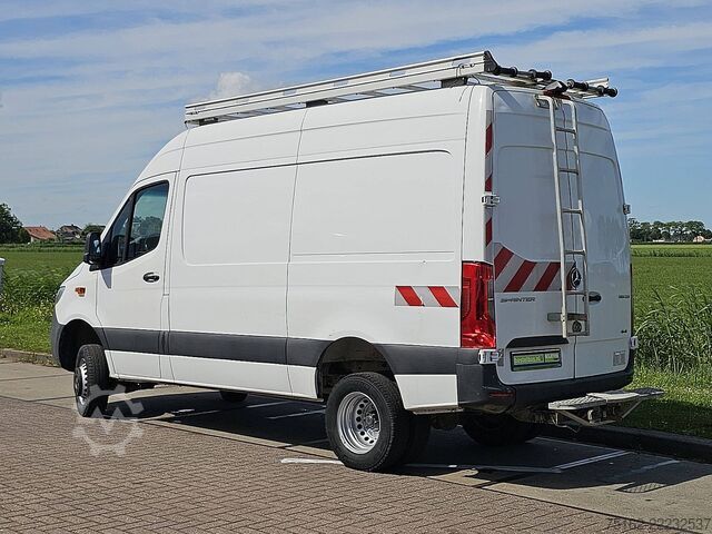 High-roof van MERCEDES-BENZ SPRINTER 516 CDI 4X4 ALLRAD L2H2