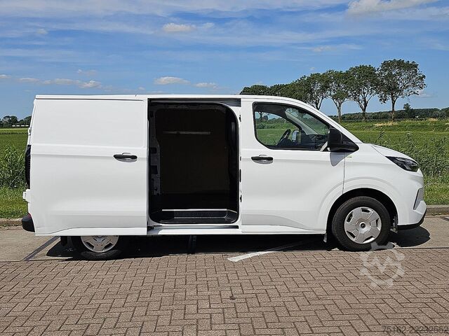 High-roof van FORD TRANSIT CUSTOM 2.0 L1H1 BPM-Vrij TREND!