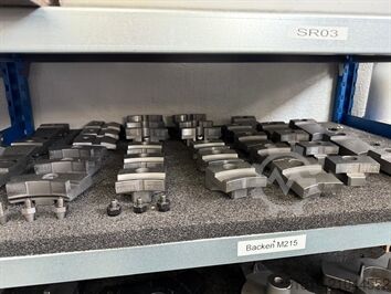 CNC Innen- und Aussenschleifmaschine DVS UGRIND 800