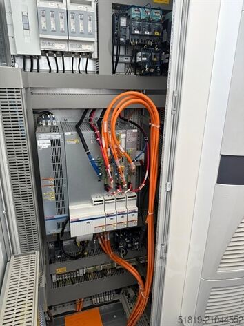 CNC Innen- und Aussenschleifmaschine DVS UGRIND 800