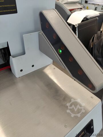 PAPER GUILLOTINE NAM GREEN CUTTER 509M