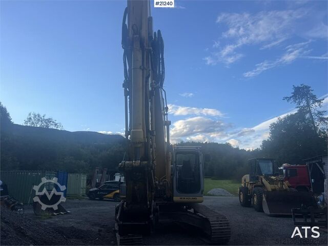Crawler excavator New Holland E265B Excavator w/ digging bucket and hydraulic sa