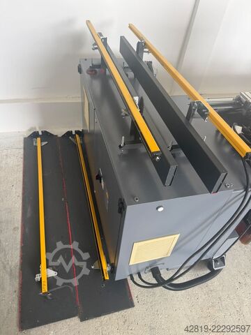 4-axis CNC machining center Tekna TKE 944-7