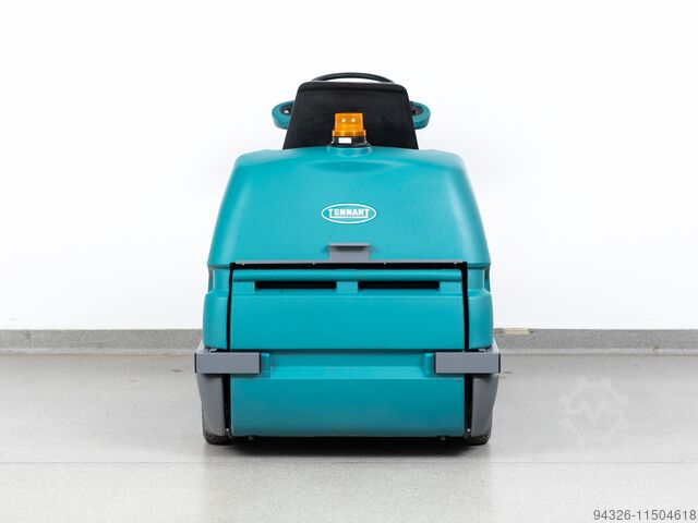Sweeper Tennant S12 New Batteries Tennant S12 - 2006y - 2220mth - 4650m²/h