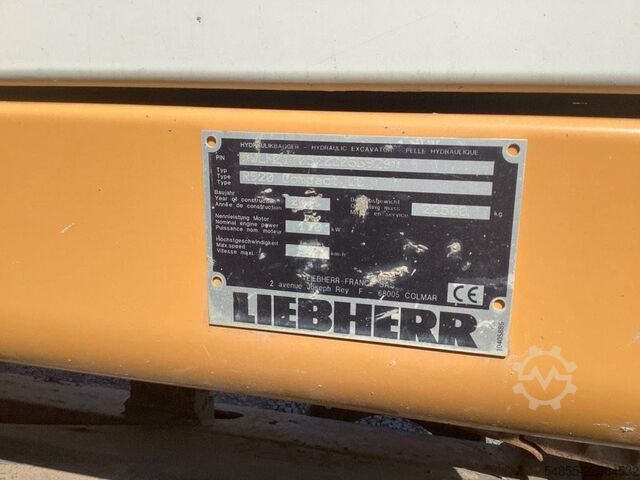 Chain excavator LIEBHERR R920 Compact