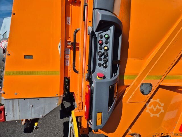 Refuse collection vehicle Mercedes-Benz Actros 2533 L Faun Variopress II524 V19 Zoeller