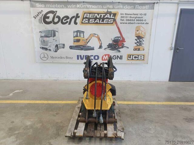 Baumaschine Rädlinger Schwenkrotator CAT M318 / CW 40 / 2016