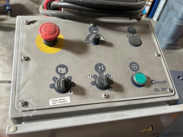 Folieneinwickelmaschine Cyklop GL 200-11
