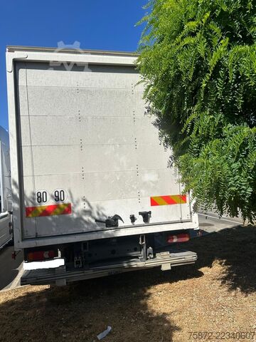 Box truck Volvo FL 250 EURO 6 14T FURGON