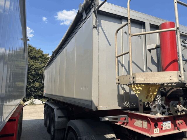 Kipper Auflieger Langendorf SKA 24/30  Mulde thermoisoliert mit Bodenisolierung unter dem Muldenboden