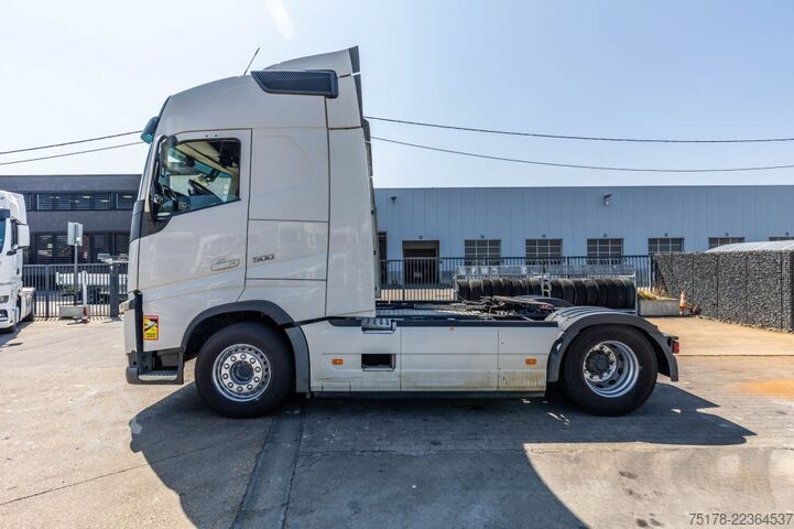 Standard tractor VOLVO FH 500 + INTARDER + HYDR.