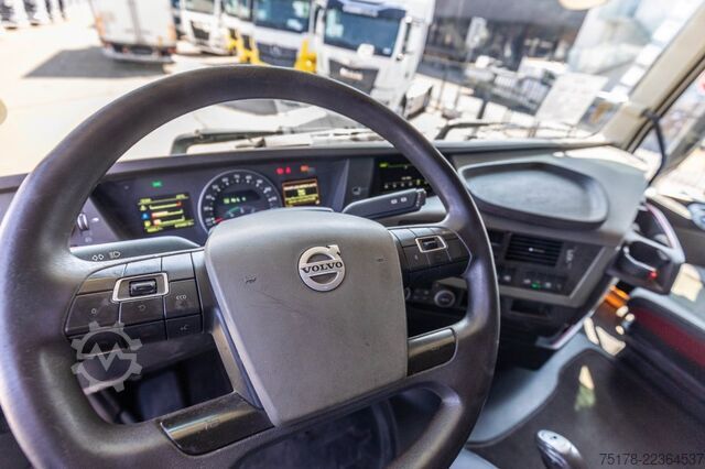 Standard tractor VOLVO FH 500 + INTARDER + HYDR.