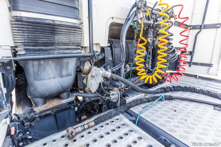 Standard tractor VOLVO FH 500 + INTARDER + HYDR.