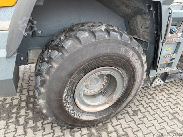 Radlader LIEBHERR L566 XPower Radlader 27,5 Ton *11.900 h *Waage