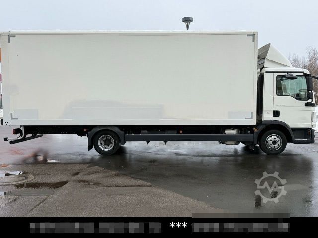 Transporter mit Koffer MAN TGL 8.180 Koffer Möbel Maxi 7,05 m lang 44 m³