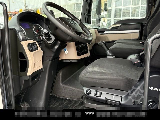 Transporter mit Koffer MAN TGL 8.180 Koffer Möbel Maxi 7,05 m lang 44 m³