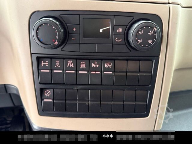 Transporter mit Koffer MAN TGL 8.180 Koffer Möbel Maxi 7,05 m lang 44 m³