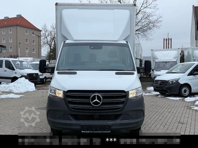 Transporter mit Koffer MERCEDES-BENZ Sprinter 516 Möbel Maxi 4,96 m. 28 m³ No. 316-33