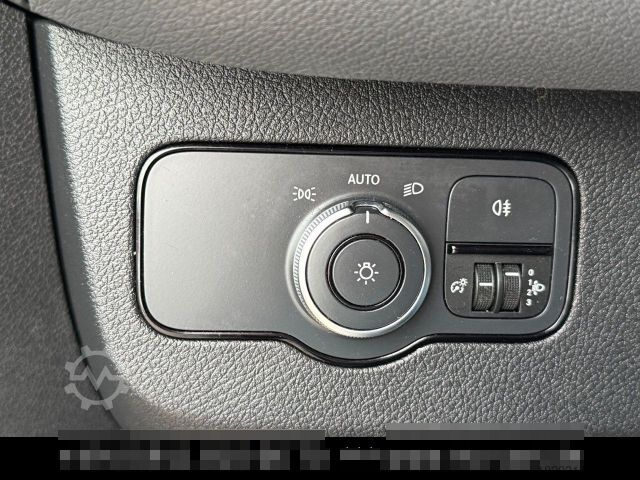 Transporter mit Koffer MERCEDES-BENZ Sprinter 516 Möbel Maxi 4,96 m. 28 m³ No. 316-33