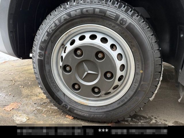 Transporter mit Koffer MERCEDES-BENZ Sprinter 516 Möbel Maxi 4,96 m. 28 m³ No. 316-33