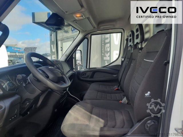 Transporter mit Koffer IVECO Daily 70C18HA8/P / Koffer LBW / Klima