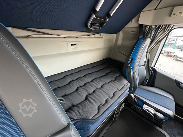 Standard SZM VOLVO FH500 Aero Globetrotter XL