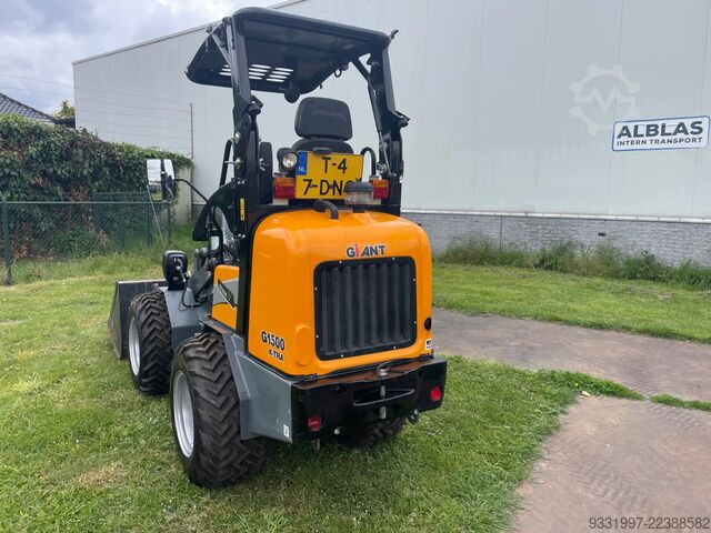 Loader Giant G1500 Xtra kniklader