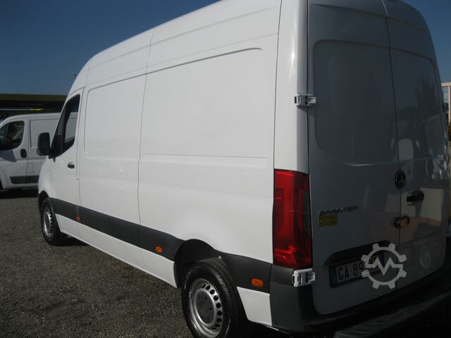 High roof van Mercedes-Benz SPRINTER