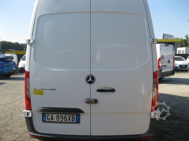 High roof van Mercedes-Benz SPRINTER