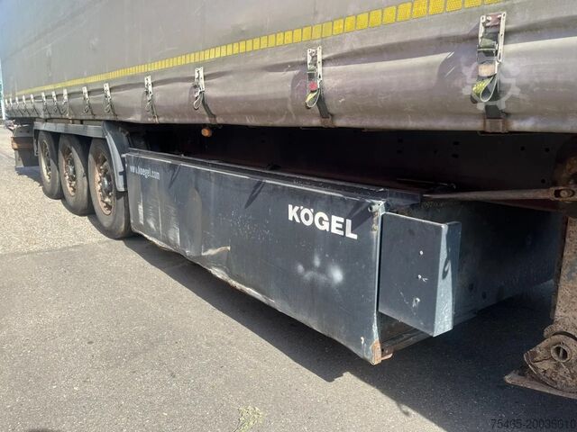 Sliding tarpaulins Kögel Schuifzeilen BPW assen