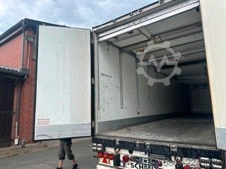 Kühlauflieger SCHMITZ CARGOBULL SCB S3B Kühlkoffer Schmitz Lenk Lift Bi-Temp Dop