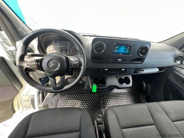 High top van MERCEDES-BENZ Sprinter 215 9G-TR HOCH+LANG KLIMA 3-SITZ KAMERA