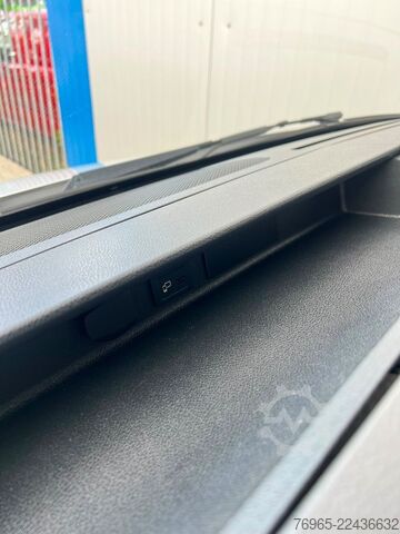 Panel van MERCEDES-BENZ Sprinter 215 9G-TR HOCH+LANG KLIMA 3-SITZ KAMERA