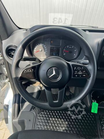 Panel van MERCEDES-BENZ Sprinter 215 9G-TR HOCH+LANG KLIMA 3-SITZ KAMERA