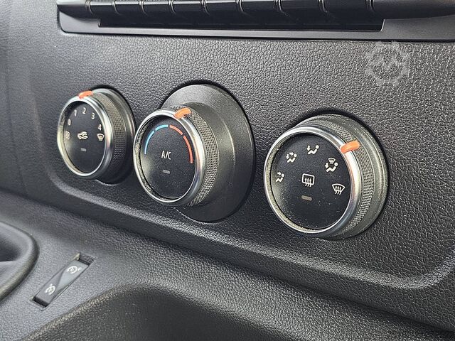 Kipper RENAULT MASTER 2.3 DCI 130 DC KIPPER