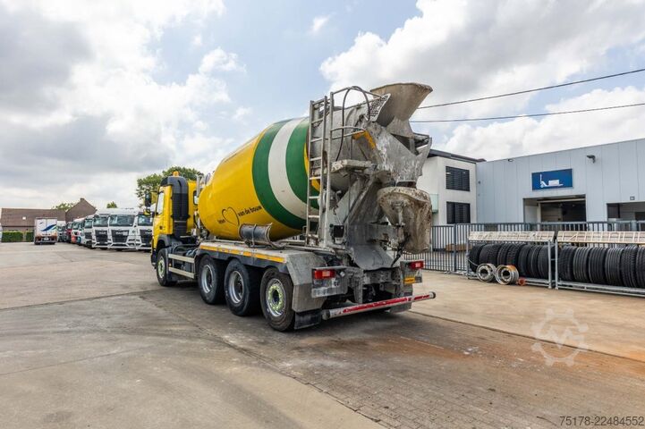 Mixer VOLVO FM 370 - LIEBHERR 10m3