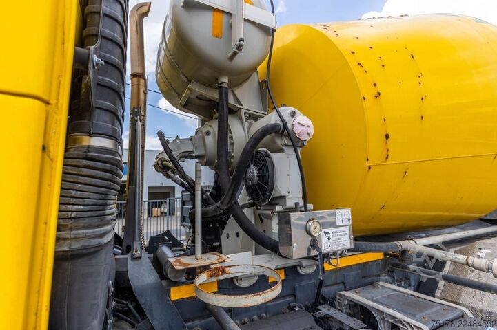 Mixer VOLVO FM 370 - LIEBHERR 10m3