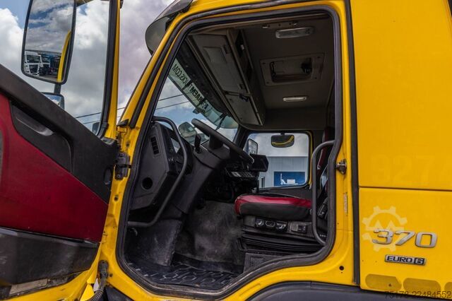 Mixer VOLVO FM 370 - LIEBHERR 10m3