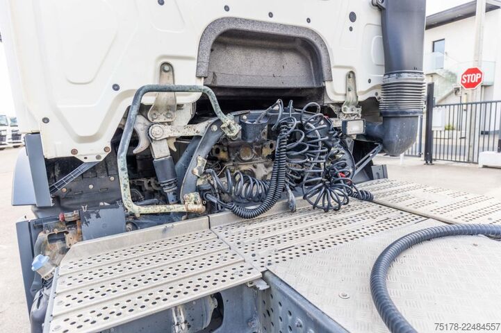 Standard tractor Mercedes-Benz ACTROS 1845 LS+HYDR