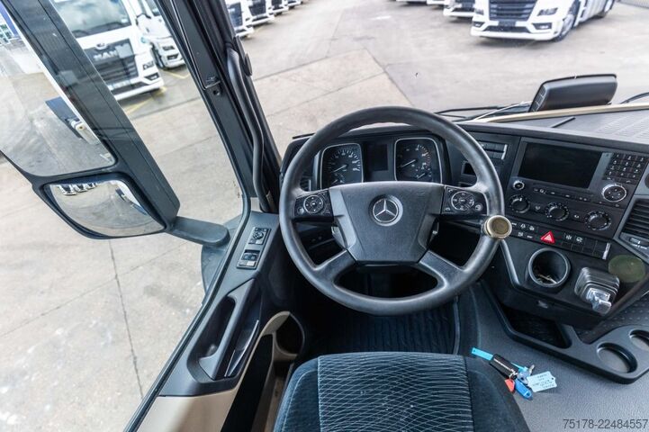 Standard tractor Mercedes-Benz ACTROS 1845 LS+HYDR
