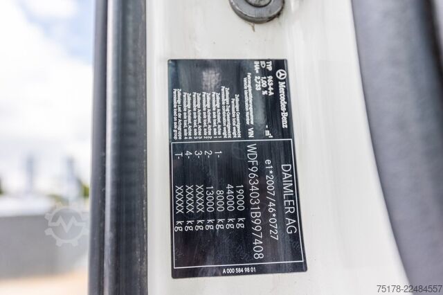 Standard tractor Mercedes-Benz ACTROS 1845 LS+HYDR