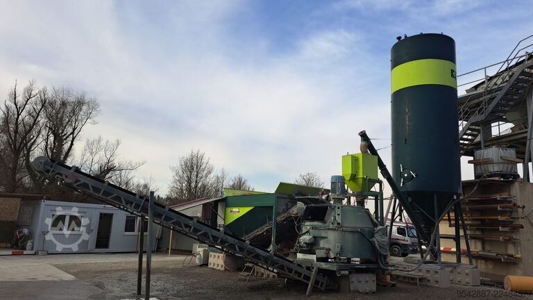 Mobile concrete mixing plant MCF RF 1500 SS